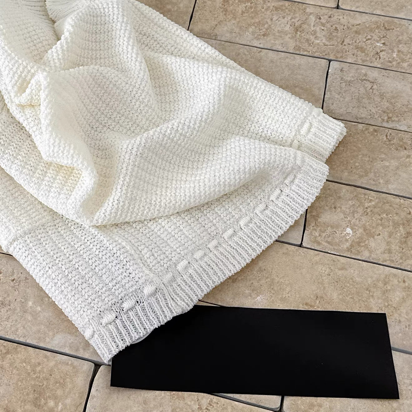 Camellia Pearl Knit Vest