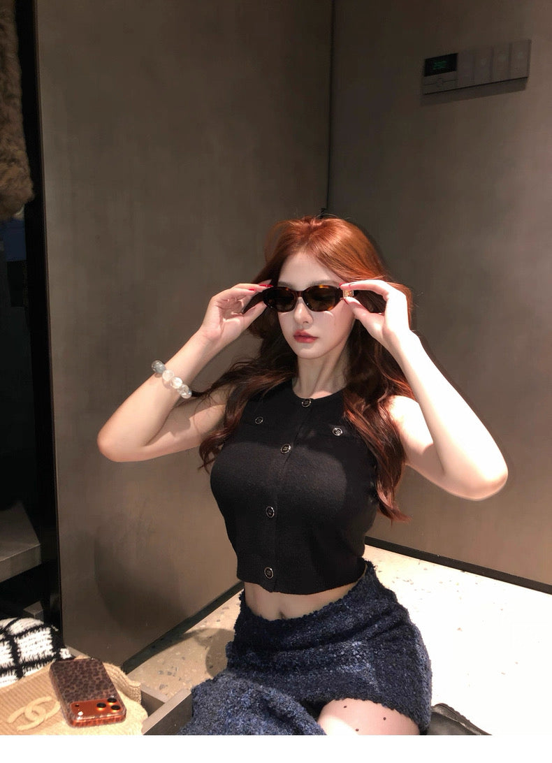 Black Button Curve Tank