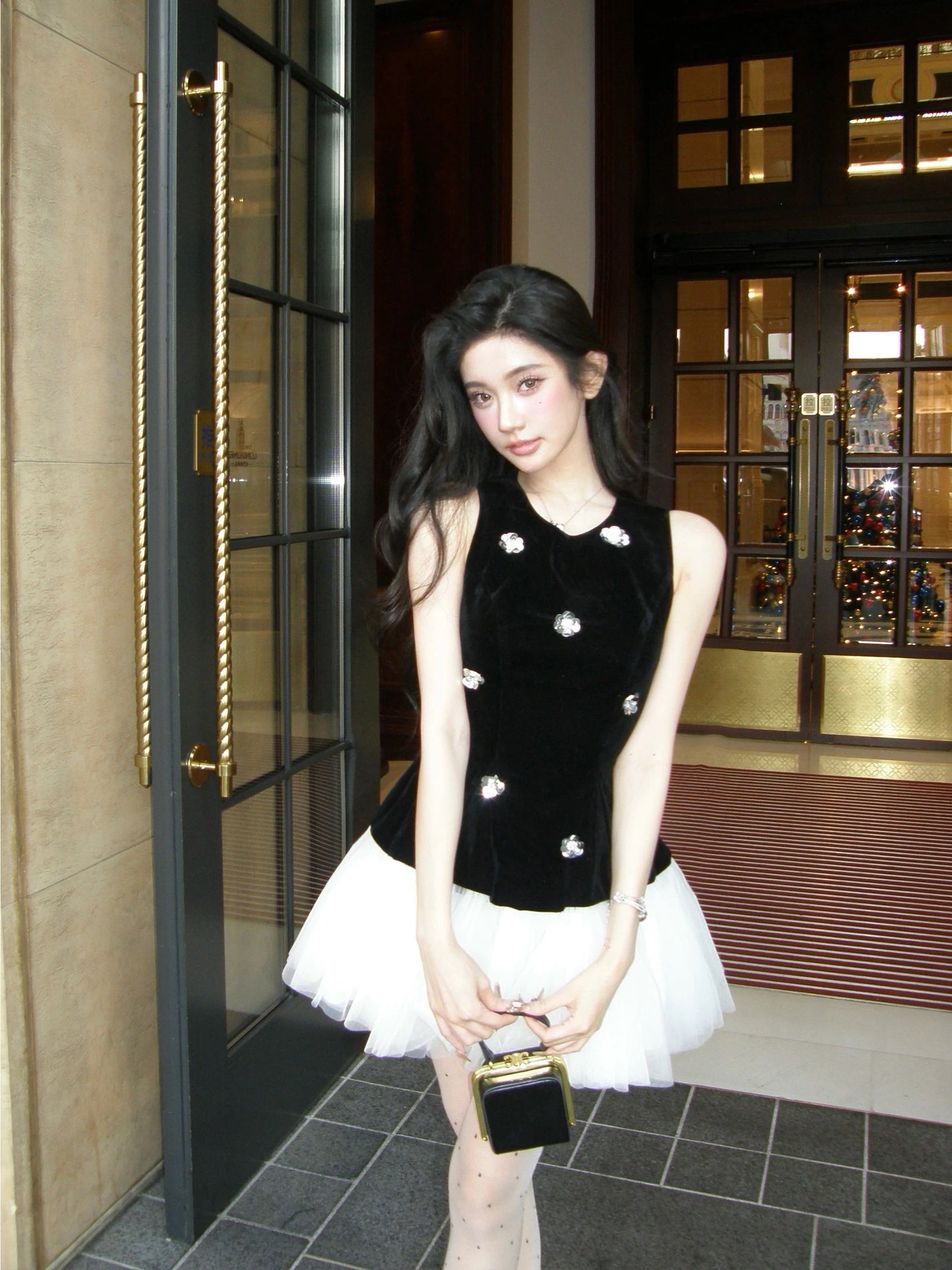 Noir Pearl Tulle Set