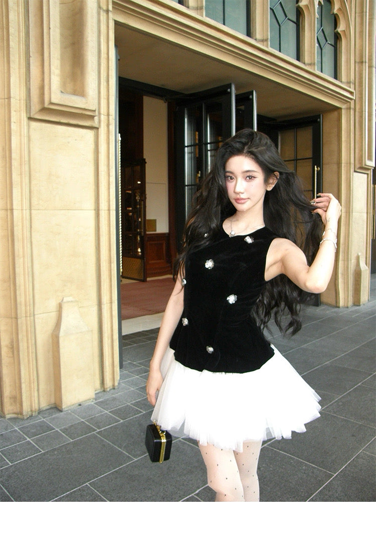 Noir Pearl Tulle Set