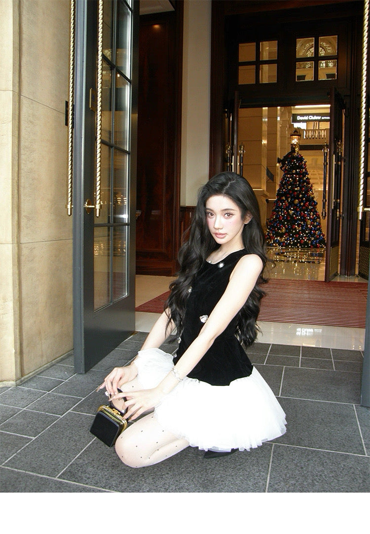 Noir Pearl Tulle Set