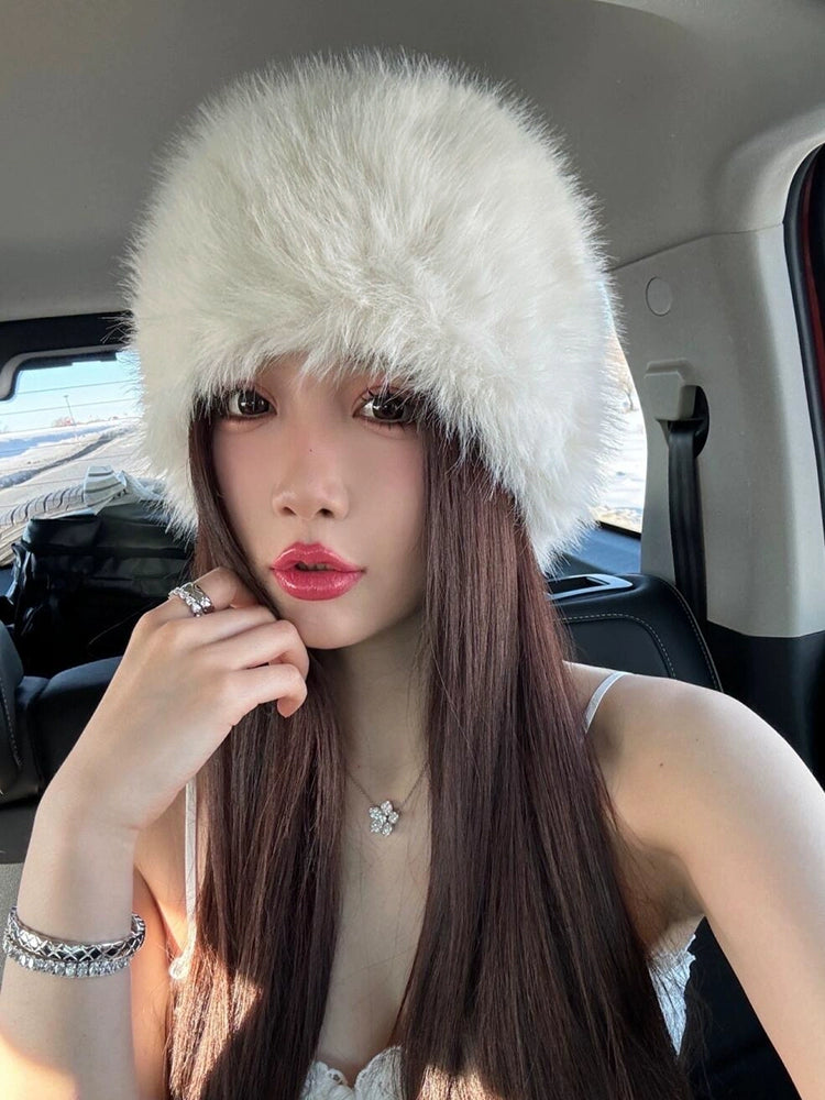 Polar Muse Fur Cap