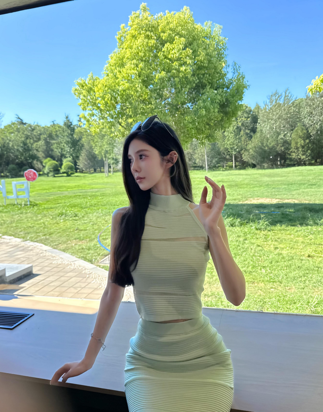 Sculpt Knit Set – Mint Veil