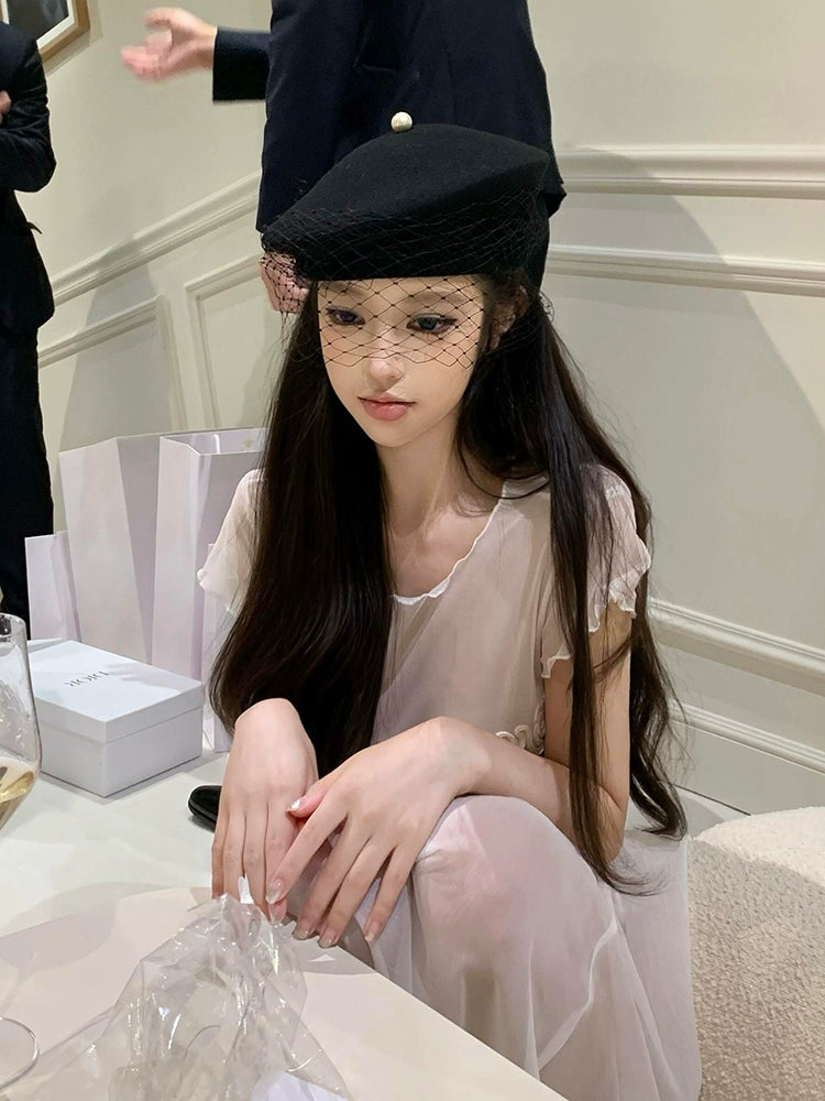 High-end customization! French Hepburn-style mesh pearl beret, feminine temperament, daughter, celebrity, woolen bud hat